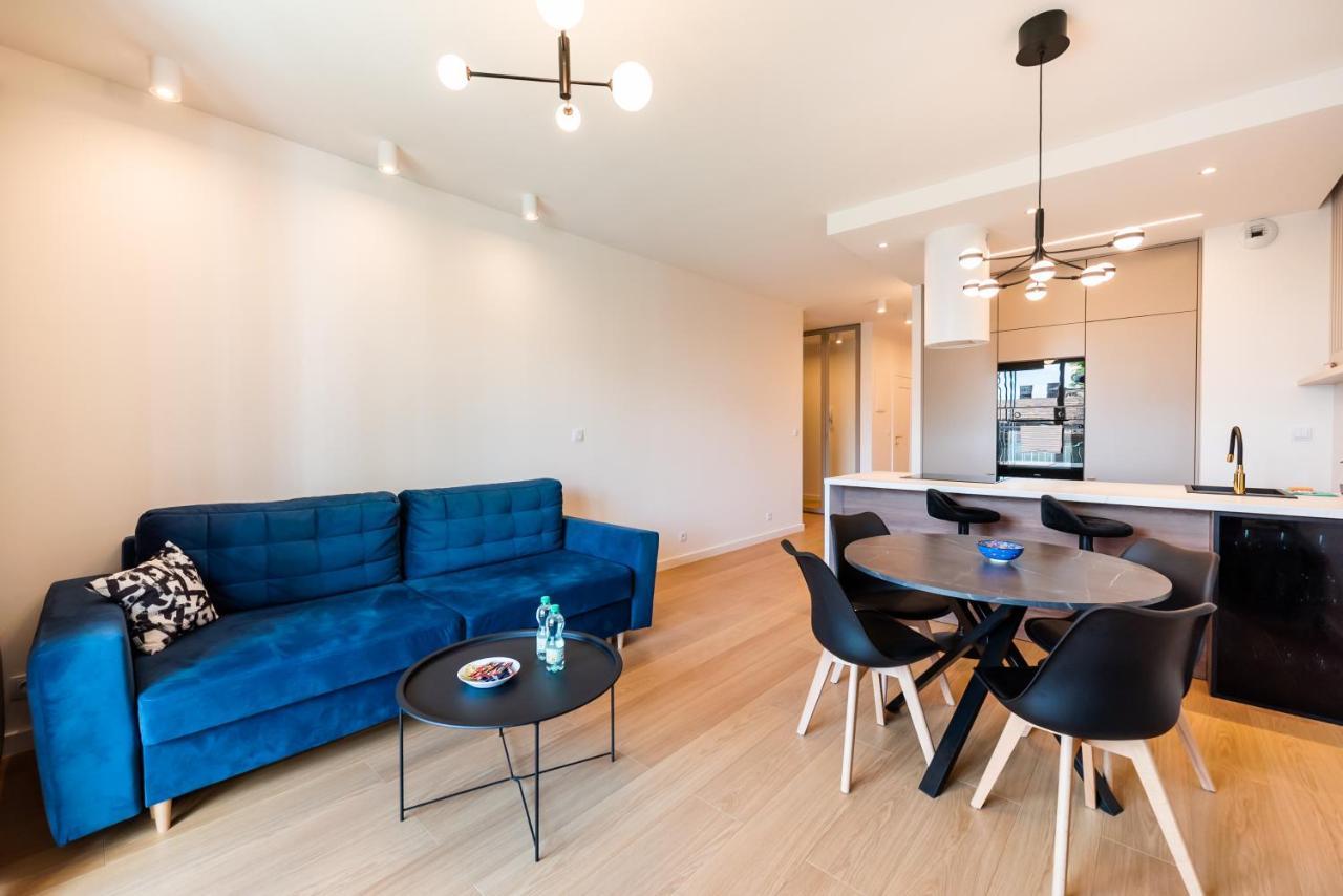 Wola Marble Apartment 华沙 外观 照片