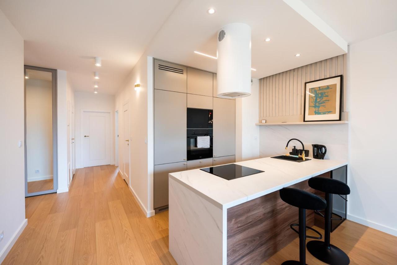 Wola Marble Apartment 华沙 外观 照片